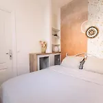 Le Pinky Bird - Lafayette Parijs