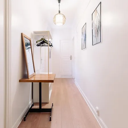Le Pinky Bird - Lafayette Apartment *