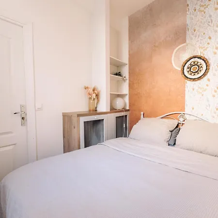 Le Pinky Bird - Lafayette Paris